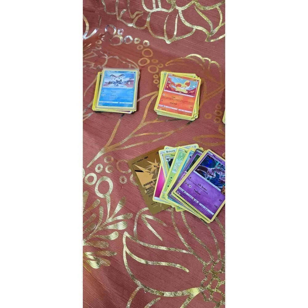 150+ Pokemon Cards